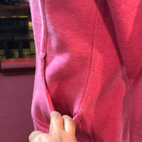 ❌SOLD❌Pink w/ some glitter Lululemon Scuba Jacket - Picture 4 of 4